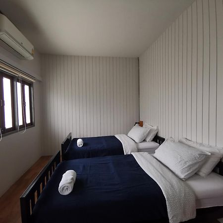 Liaw Base House Vandrehjem Bangkok Eksteriør billede