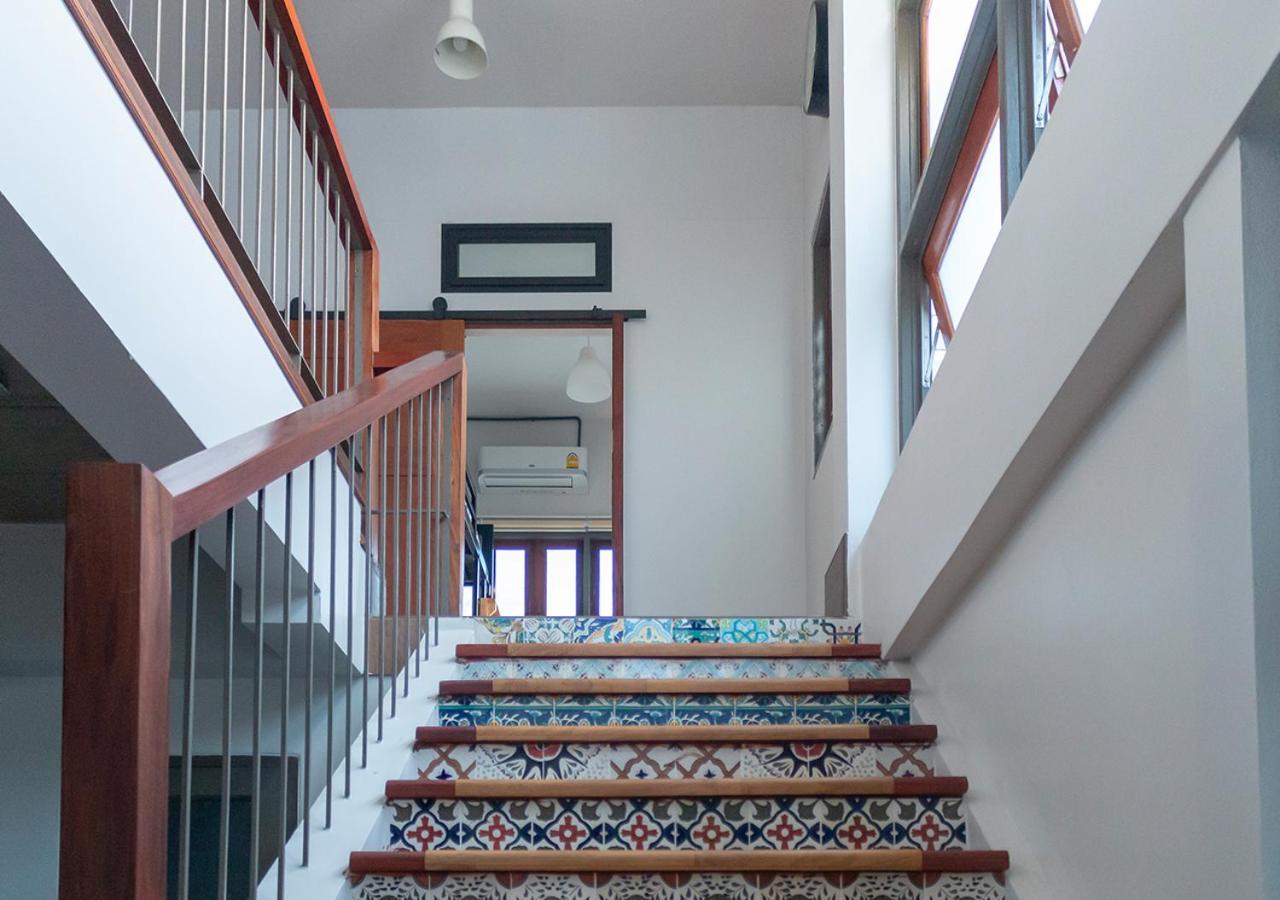 Liaw Base House Vandrehjem Bangkok Eksteriør billede
