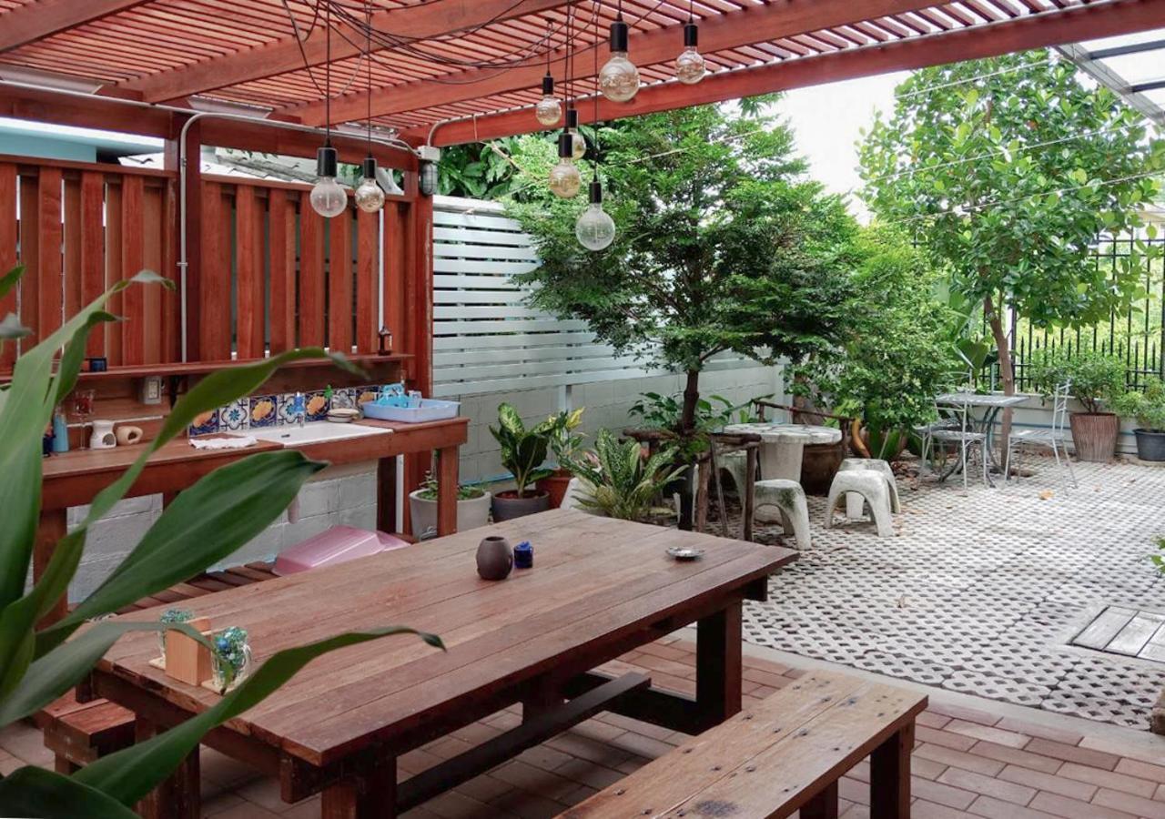 Liaw Base House Vandrehjem Bangkok Eksteriør billede