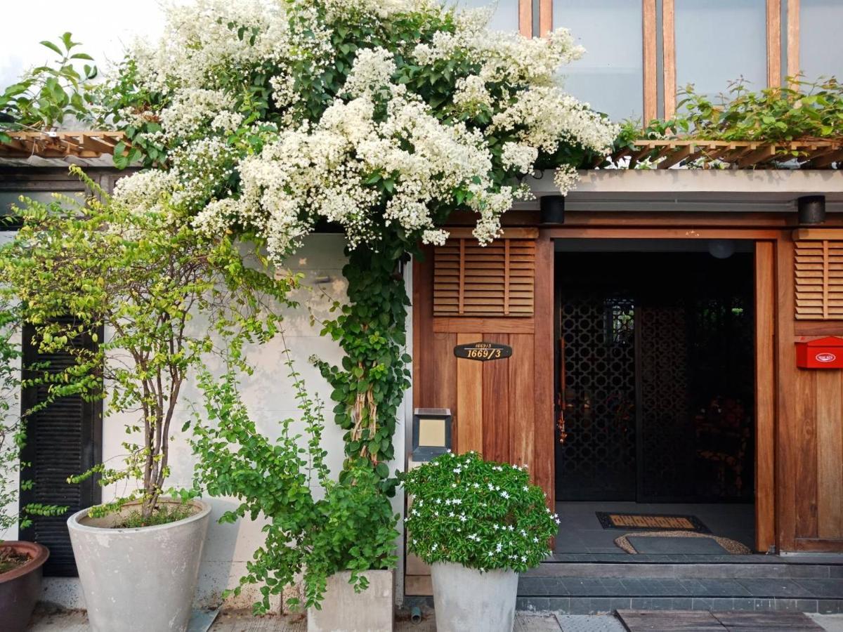 Liaw Base House Vandrehjem Bangkok Eksteriør billede