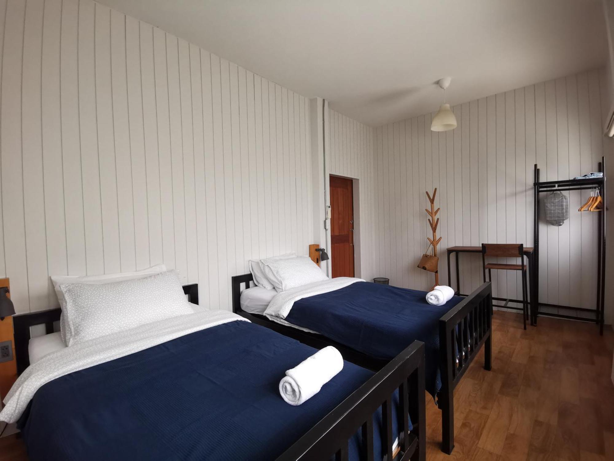 Liaw Base House Vandrehjem Bangkok Eksteriør billede