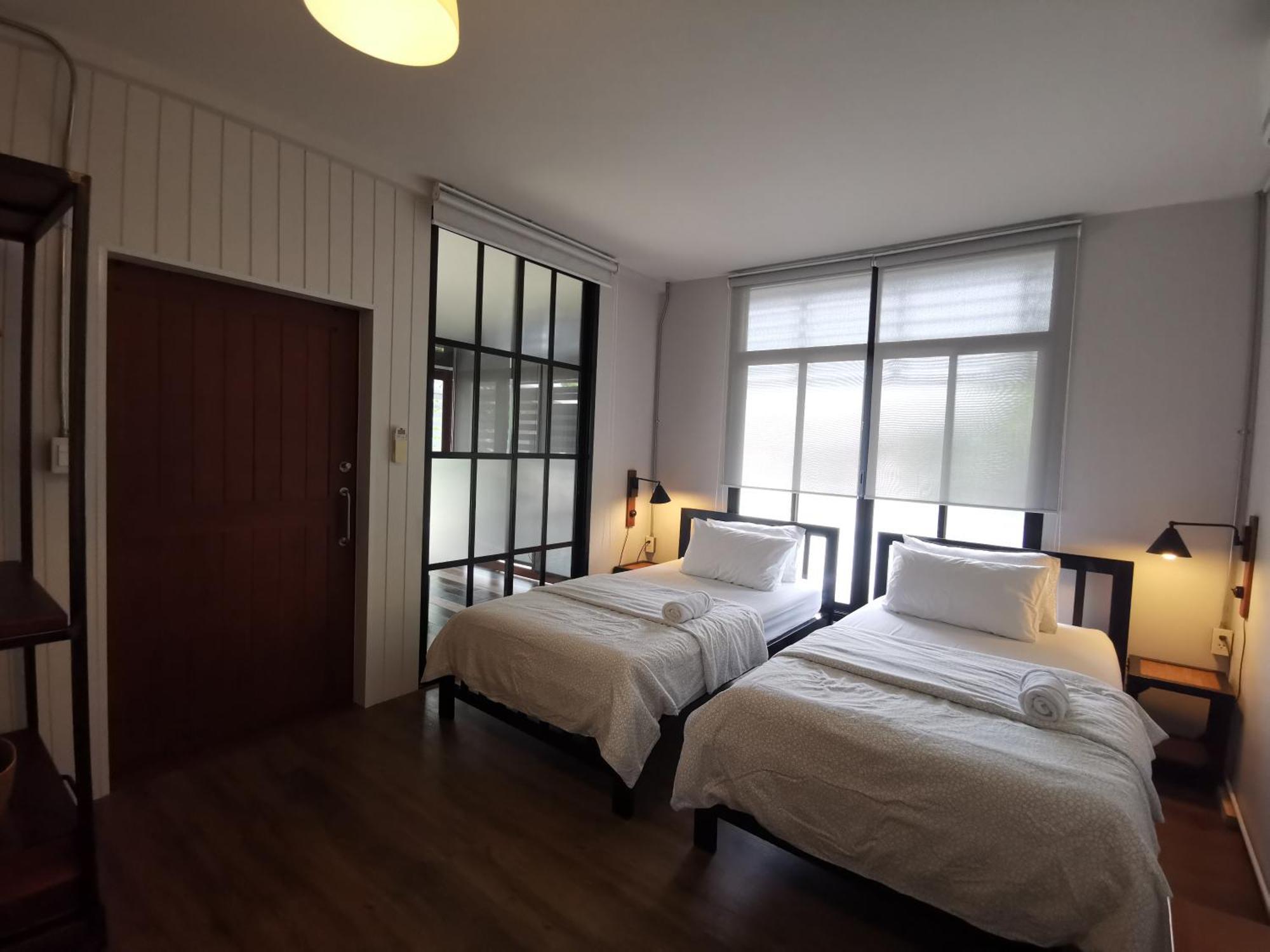 Liaw Base House Vandrehjem Bangkok Eksteriør billede
